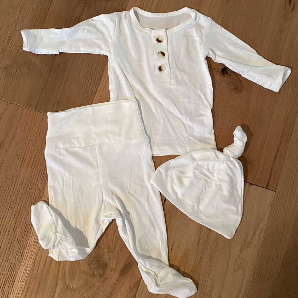 NEWBORN bundle 0-3 months NWT